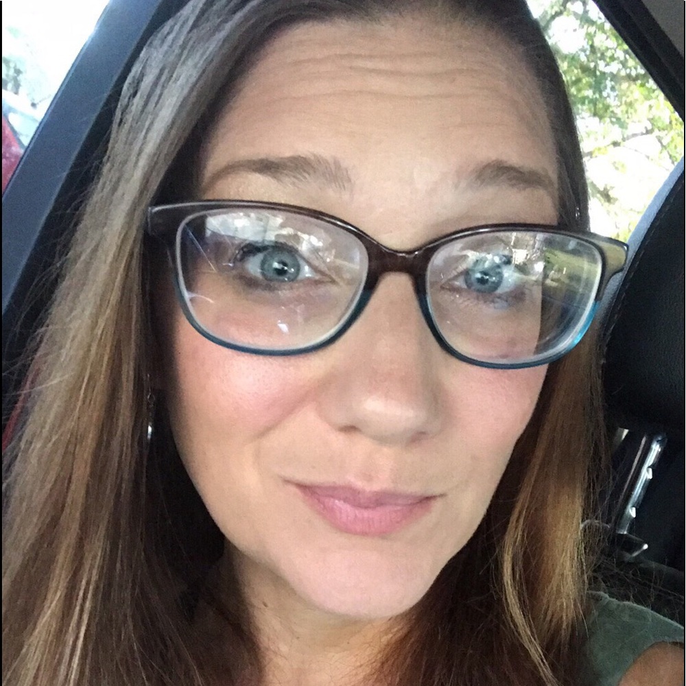 Meet your Posher, René